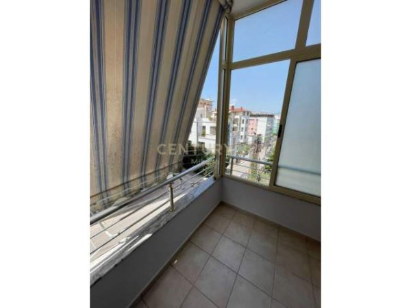 Tirane, jepet me qera apartament 1+1+BLK Kati 3, 60 m² 400 Euro (Bill Klinton)