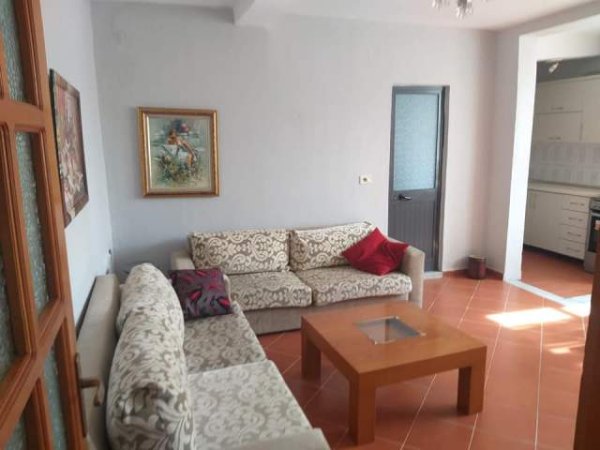 Tirane, jepet me qera apartament 1+1 Kati 5, 70 m² 300 Euro (Mihal Grameno)