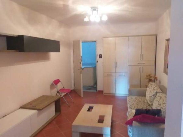 Tirane, jepet me qera apartament 1+1 Kati 5, 70 m² 300 Euro (Mihal Grameno)