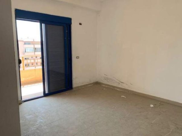 Fier, Shitet Apartament 2+1+BLK, Kati 10, 88 m², 3.658.380 Leke (Rruga "Lami Monka")