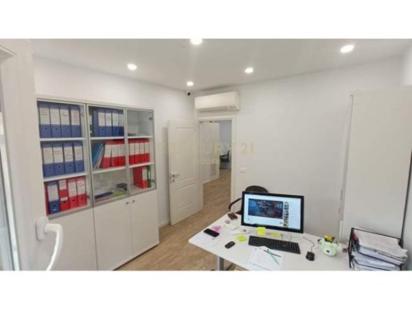 Tirane, shitet apartament 2+1+BLK Kati 1, 83 m² 88.000 Euro (Kodra e Diellit)
