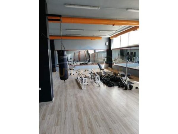 Durres, shitet ambjent biznesi Kati 2, 404 m² 484’800 Euro (Kazazi)