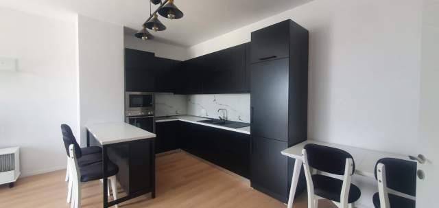 Tirane, jepet me qera apartament 1+1 Kati 10, 65 m² 400 Euro (Rruga Dibres)
