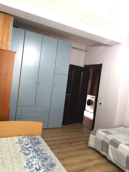 Tirane, jepet me qera apartament 2+1+BLK Kati 3, 100 m² 650 Euro