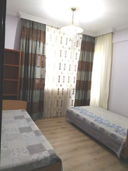 Tirane, jepet me qera apartament 2+1+BLK Kati 3, 100 m² 650 Euro