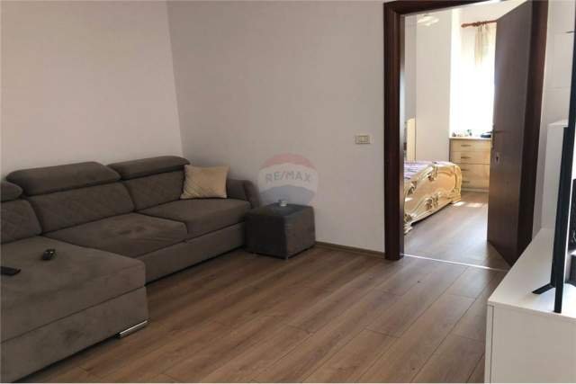 Tirane, shes apartament 1+1+BLK 69 m² 87.000 Euro (Pallati me Shigjeta)
