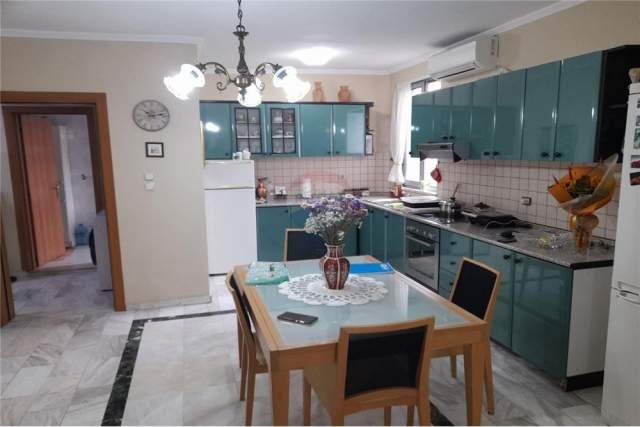 Tirane, shitet apartament 3+1+A+BLK Kati 4, 129 m² 125.000 Euro (21 dhjetori)