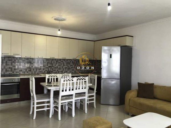 Tirane, jepet me qera apartament 2+1+BLK Kati 4, 90 m² 400 Euro (Don Bosko)