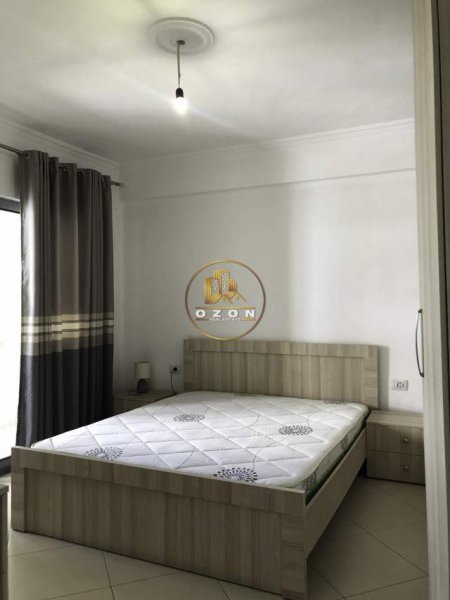 Tirane, jepet me qera apartament 2+1+BLK Kati 4, 90 m² 400 Euro (Don Bosko)