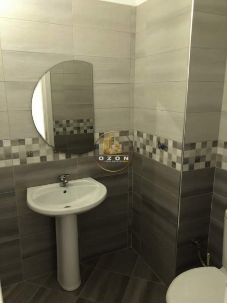 Tirane, jepet me qera apartament 2+1+BLK Kati 4, 90 m² 400 Euro (Don Bosko)