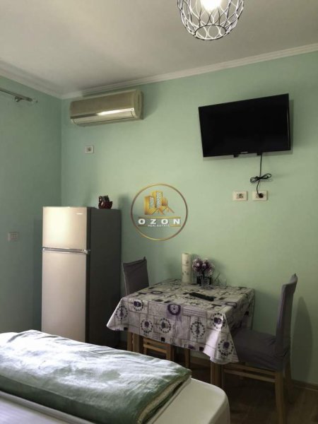 Tirane, jepet me qera garsonier Kati 5, 34 m² 300 Euro (Rruga e Durresit)
