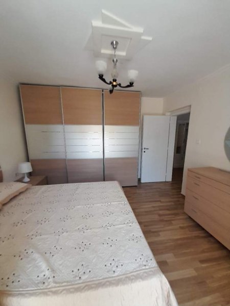 Tirane, jepet me qera apartament 2+1+A+BLK Kati 4, 75 m² 400 Euro (Tefta Tashko Koco)