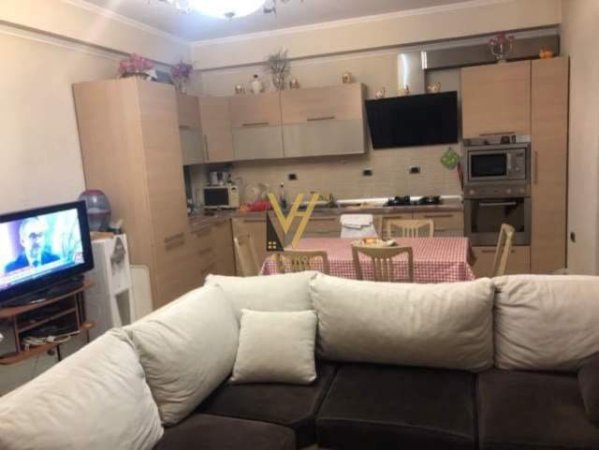 !!! OKAZION !!Tirane, shitet Vile 3 Katshe 600 m² 500.000 Euro  NE KAMEZ