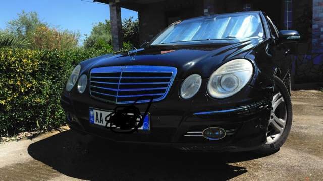 Tirane, shes makine Mercedes-Benz evo 320 pa takse lluksi Viti 2006, 5.888 Euro