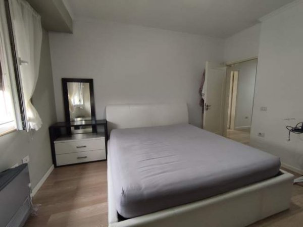 Tirane, ofert apartament 3+1+BLK Kati 2, 137 m² 180.000 Euro (Bulevardi "Bajram Curri")