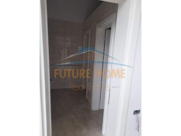 Durres, shitet ambjent biznesi Kati 0, 110 m² 88.000 Euro (Shkembi Kavajes)