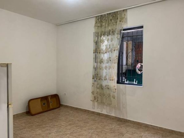Tirane, jepet me qera apartament 2+1 Kati 1, 120 m² 40.000 Leke (loni ligori)