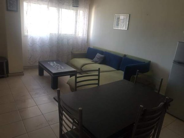 Tirane, jepet me qera apartament 1+1+BLK Kati 4, 75 m² 300 Euro (don bosko)
