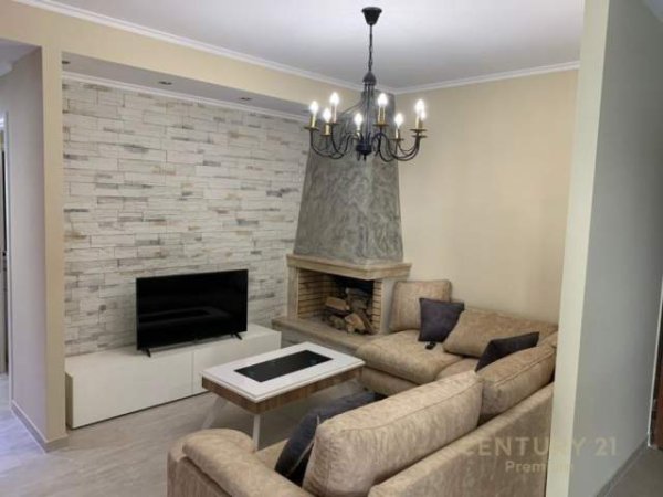Tirane, jepet me qera apartament 2+1 Kati 3, 104 m² 550 Euro (Kopshti Botanik Zoologjik)