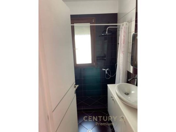 Tirane, jepet me qera apartament 2+1 Kati 3, 104 m² 550 Euro (Kopshti Botanik Zoologjik)