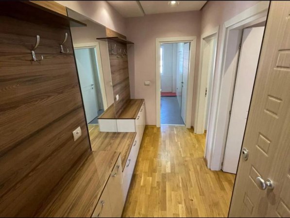 Apartament me qira