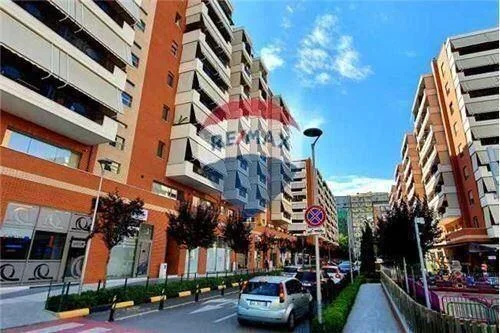 JEPET ME QIRA APARTAMENT 1+1 TEK KOMPLEKSI DELIJORGJI