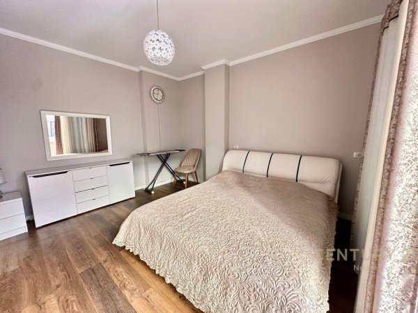 Apartament 3+1+2 per shitje pranë Liqeni i Thate !!