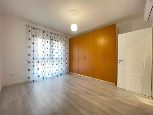 QIRA, APARTAMENT 2+1+2 ME OBORR, NE LIQEN TE THATE! Neom87318
