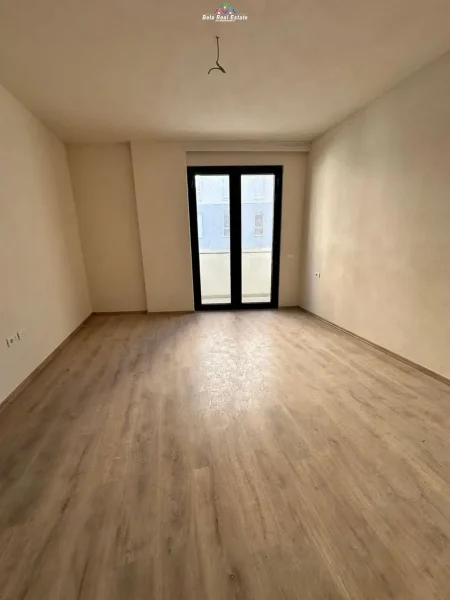 Garsoniere Per Shitje Tek 21 Dhjetori (ID BSHG17) Tirane