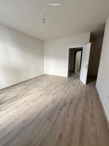 Garsoniere Per Shitje Tek 21 Dhjetori (ID BSHG17) Tirane