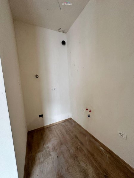 Garsoniere Per Shitje Tek 21 Dhjetori (ID BSHG17) Tirane