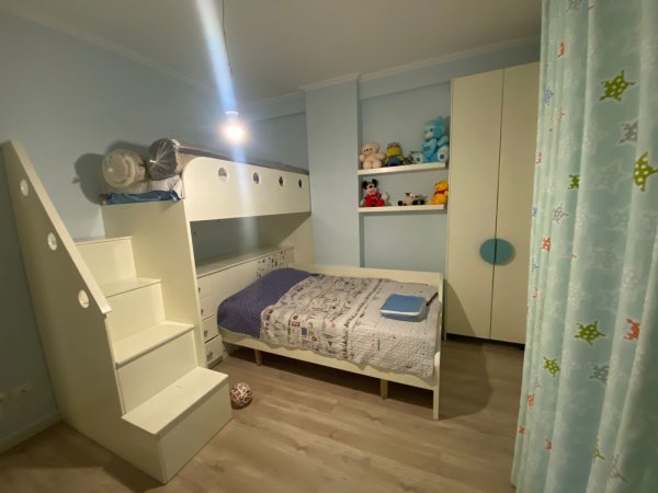 JEPET APARTAMENT ME QIRA  2+1+2 TEK ZOJA E KESHILLIT TE MIRE (ZKM)