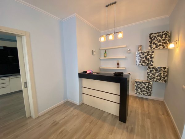 JEPET APARTAMENT ME QIRA  2+1+2 TEK ZOJA E KESHILLIT TE MIRE (ZKM)