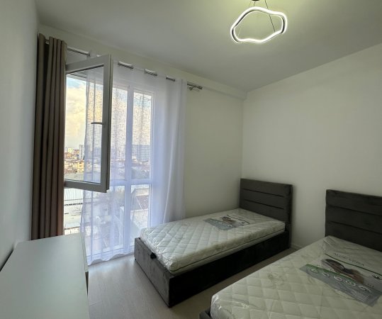 APARTAMENT 2+1 PER QERA TEK ISH FUSHA E AVIACIONIT!!!!