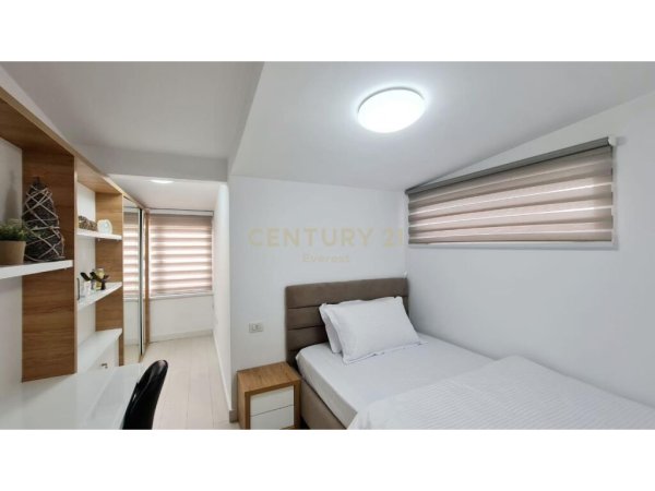 KOMUNA E PARISIT, JAPIM ME QIRA APARTAMENT 2+1