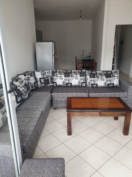 Tirane, jepet me qera apartament 1+1+A+2 BLK Kati 6, 90 m² 30.000 Leke (Rr. Muhamet Deliu, Fresk)