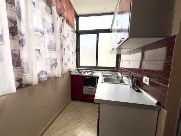 JAPIM ME QERA APARTAMENT 1+1 + POST PARKIMI TEK KODRA DIELLIT!! 440$