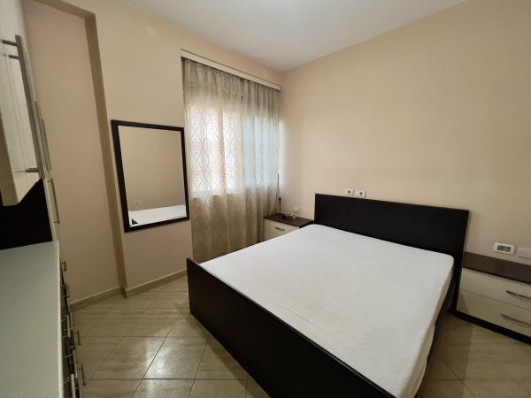 JAPIM ME QERA APARTAMENT 1+1 + POST PARKIMI TEK KODRA DIELLIT!! 440$