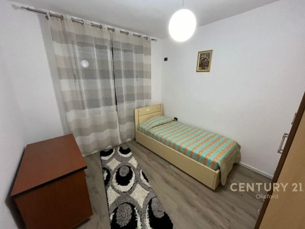 apartament per shitje 2+1 te vasil shanto !