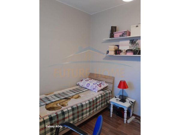 Qera, Apartament 3+1, Rruga e Barrikadave / OPP37747