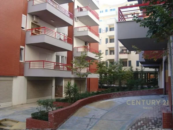 LIQENI THATE, SHITET APARTAMENT 2+1+2 TE KOMPLEKSI KOLOMBO Neom76940