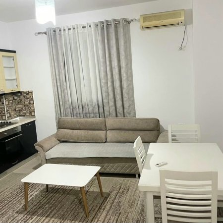 Jepet me qera apartament 1+1