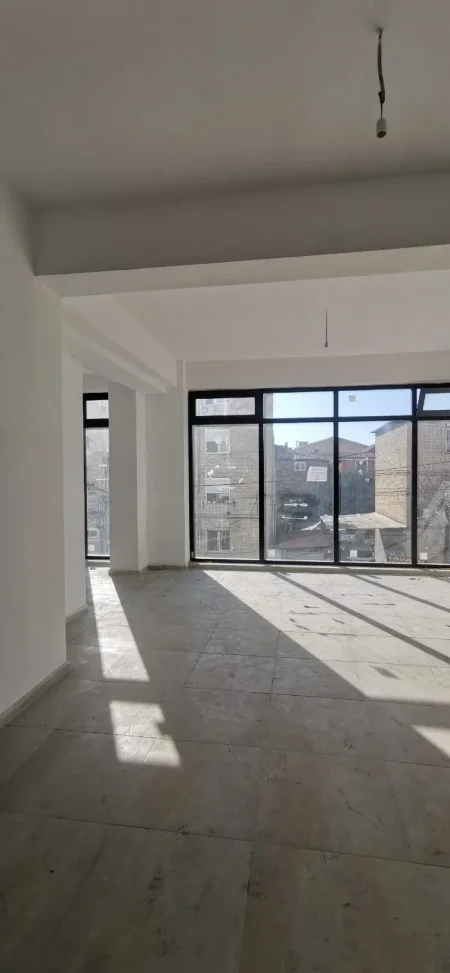 Ambjent me Qera 45 m2