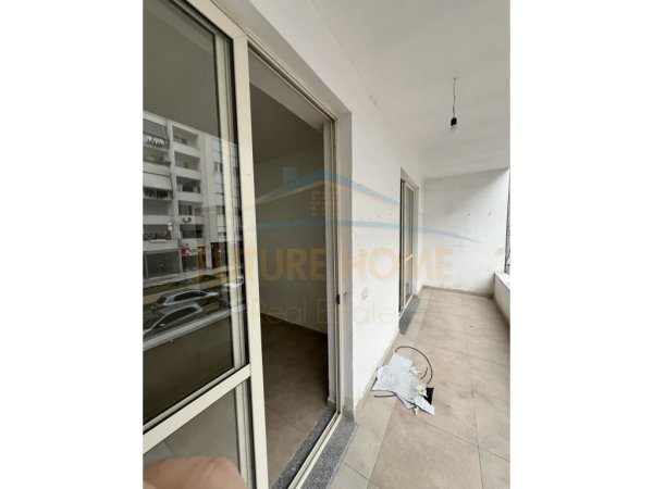 Shitet, Apartament 1+1, Unaza e Re.UNA36251