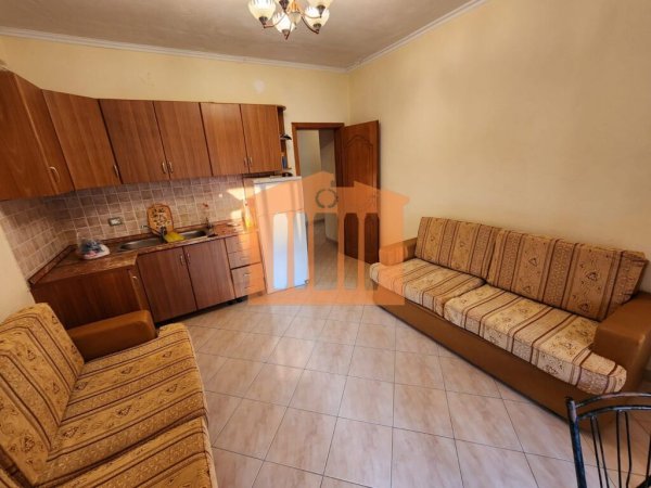 APARTAMENT 1+1 TEK SHKEMBI I KAVAJES,PER SHITJE!