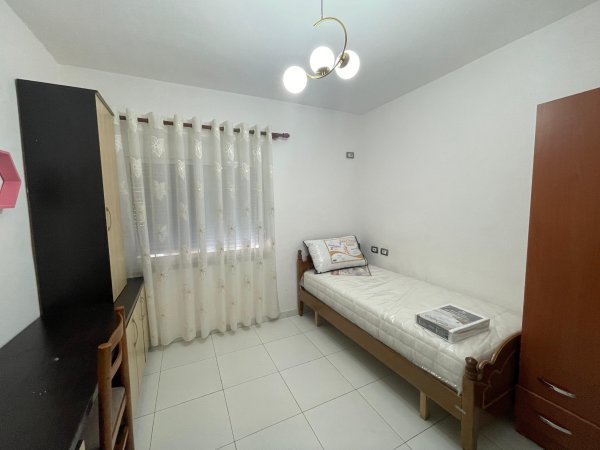 Qera, Apartament 3+1, Rruga Bardhyl, Tiranë - 600€ | 90m²
