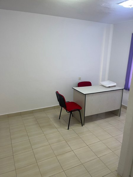 Qera, Apartament Studio Për Zyra, Rruga Fortuzi / OPP38143