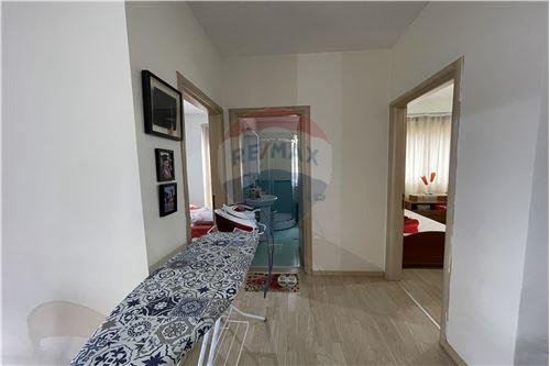 SHITET APARTAMENT 2+1 te Astir prane 2 Palmave