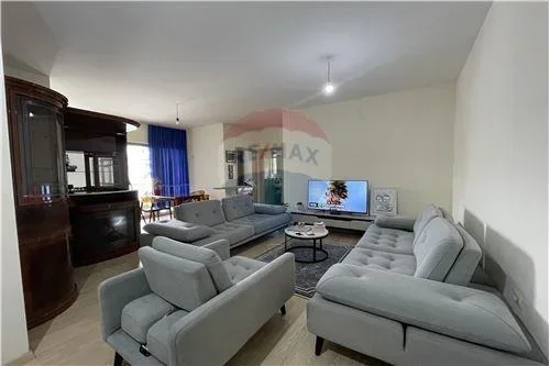 SHITET APARTAMENT 2+1 te Astir prane 2 Palmave