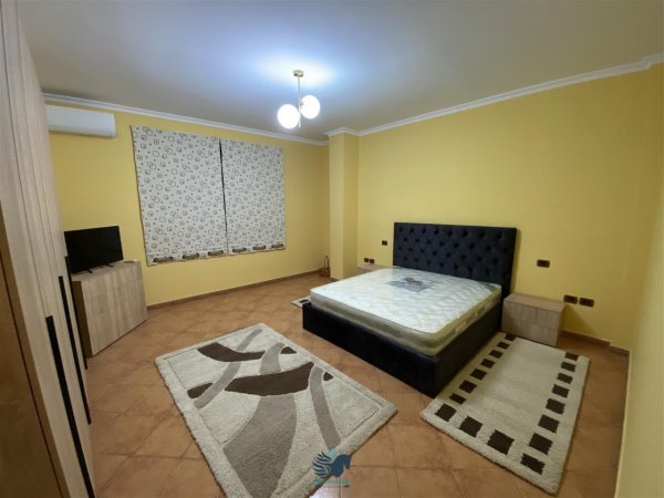 Jepet Me Qera Apartament 3+1 Tek 21 Dhejtori [ID P0310]